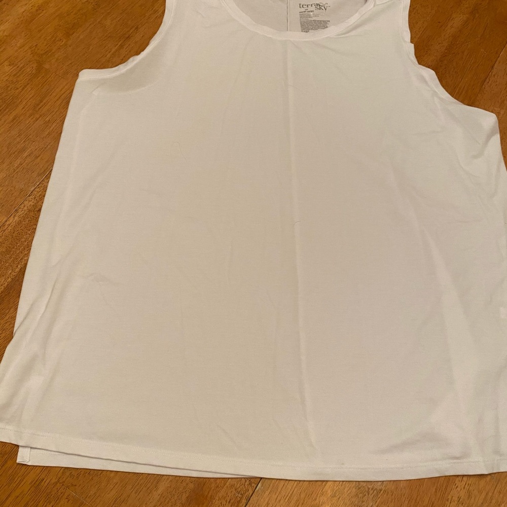 Terra & Sky white sleeveless long tank like new 2X